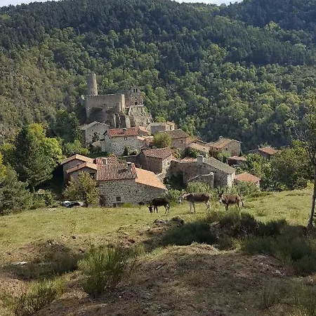 Séjour chez l'habitant à La Campagne André De Chalencon *