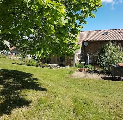 A La Campagne Andre De Chalencon