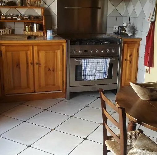 A La Campagne Andre De Chalencon Accommodatie bij particulieren *