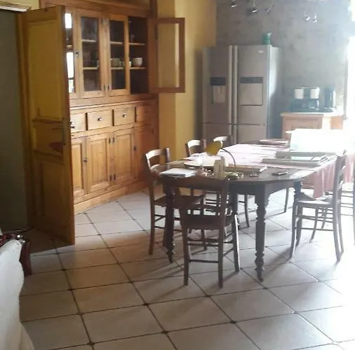 A La Campagne Andre De Chalencon *