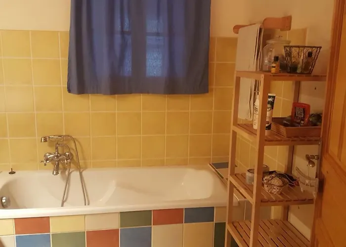 A La Campagne Andre De Chalencon